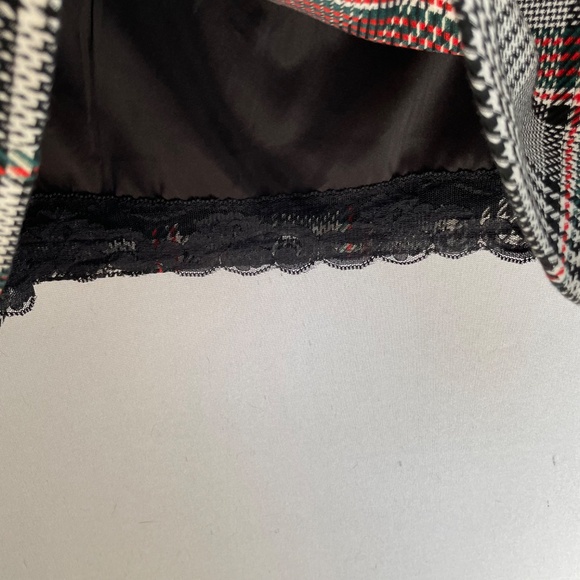 TRINA TURK Size 10 Maleko Red White Black Houndstooth Plaid Shift Mini Dress - Picture 3 of 6